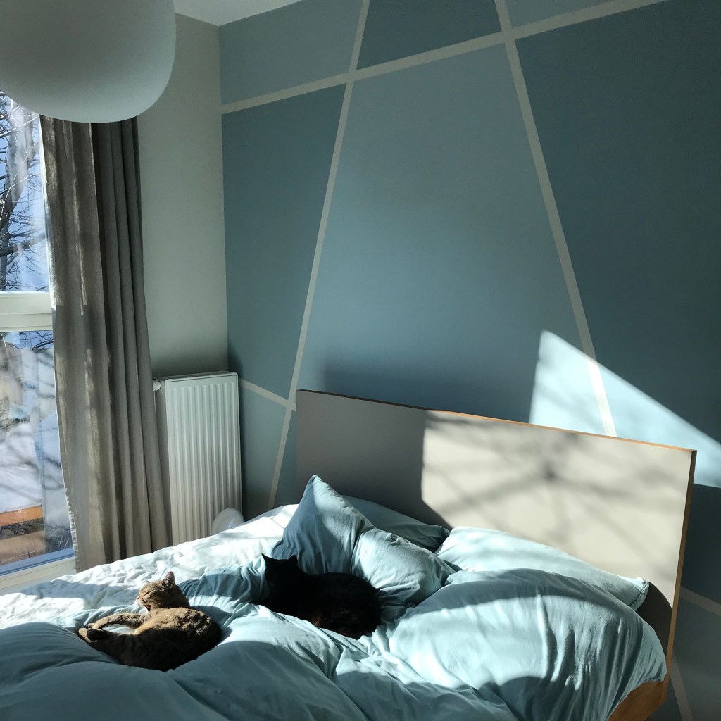 Schlafzimmer in entspannenden Blautönen